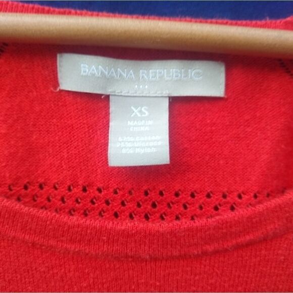 2 Banana Republic tops  - Picture 3 of 10